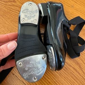Little kids tap shoes size 7